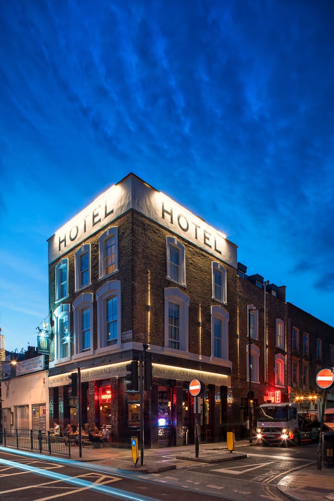 Camden Enterprise Hotel 4/50