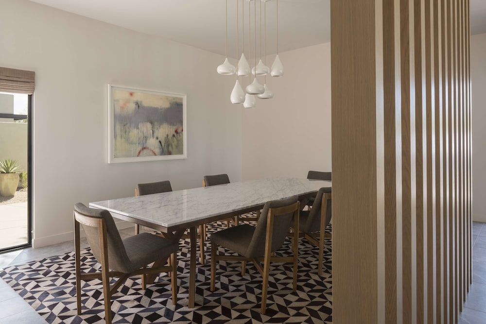 Andaz Scottsdale Resort And Bungalows 62/77