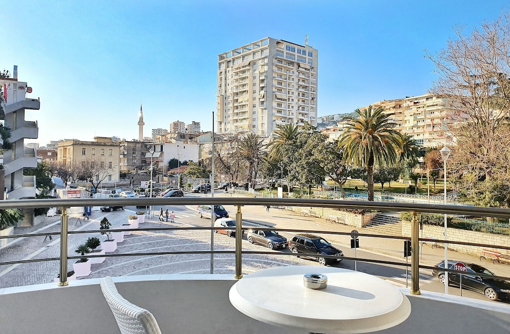 Hotel Joan 22/50
