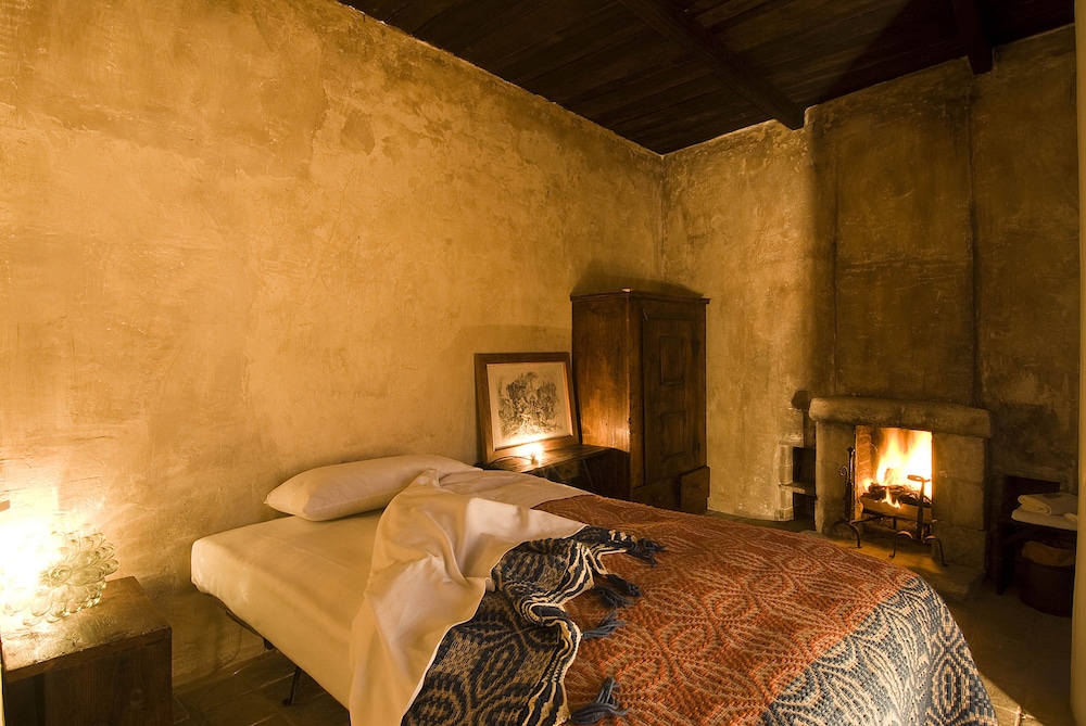 SEXTANTIO ALBERGO DIFFUSO 16/50