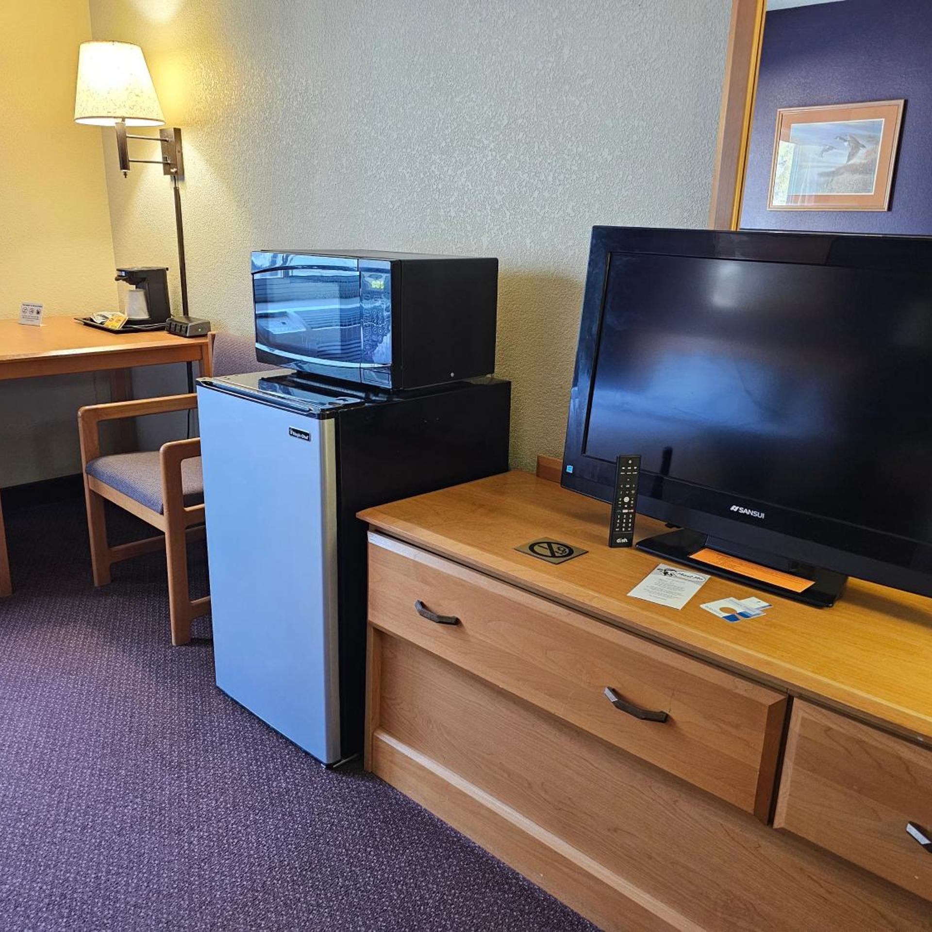Fossil Creek Hotel & Suites 15/19