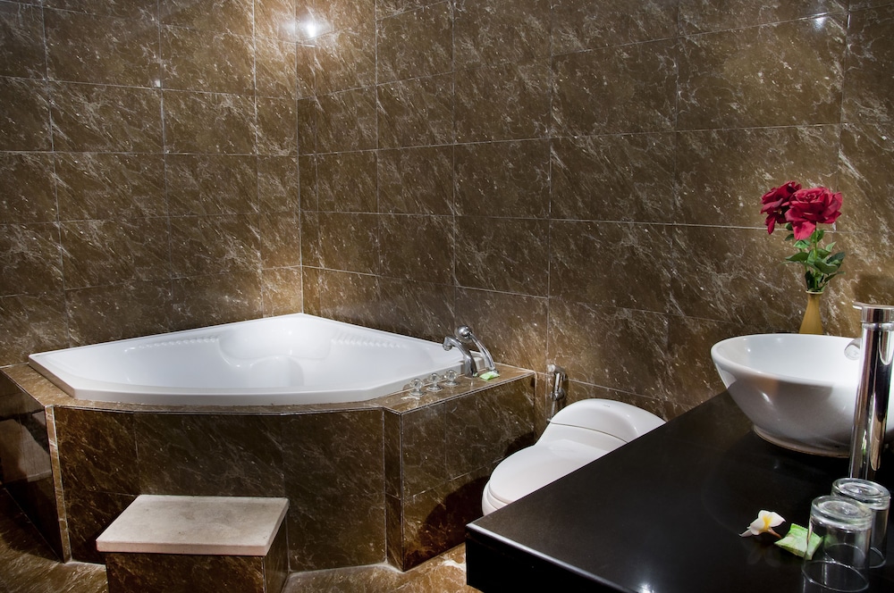 SINDHU MERTHA SUITE 28/49