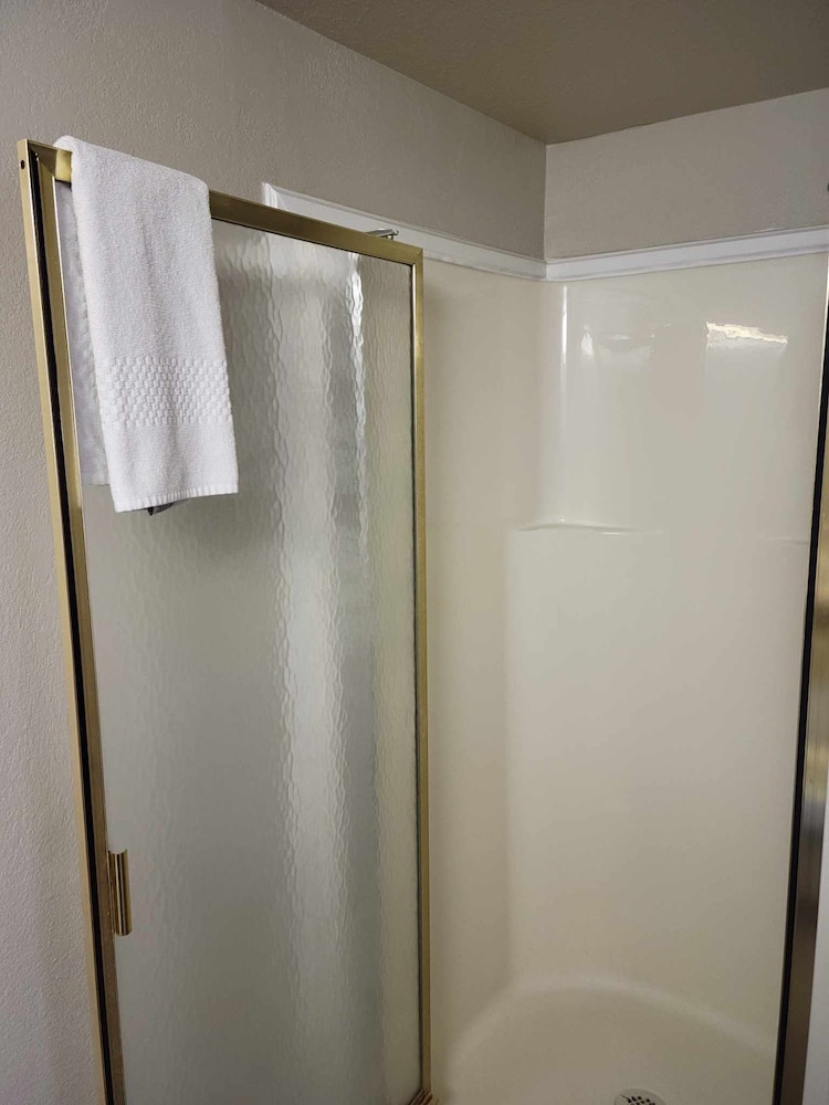 Econo Lodge Springerville 11/21