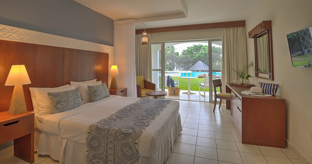 Diamonds Leisure Beach and Golf Resort 26/63