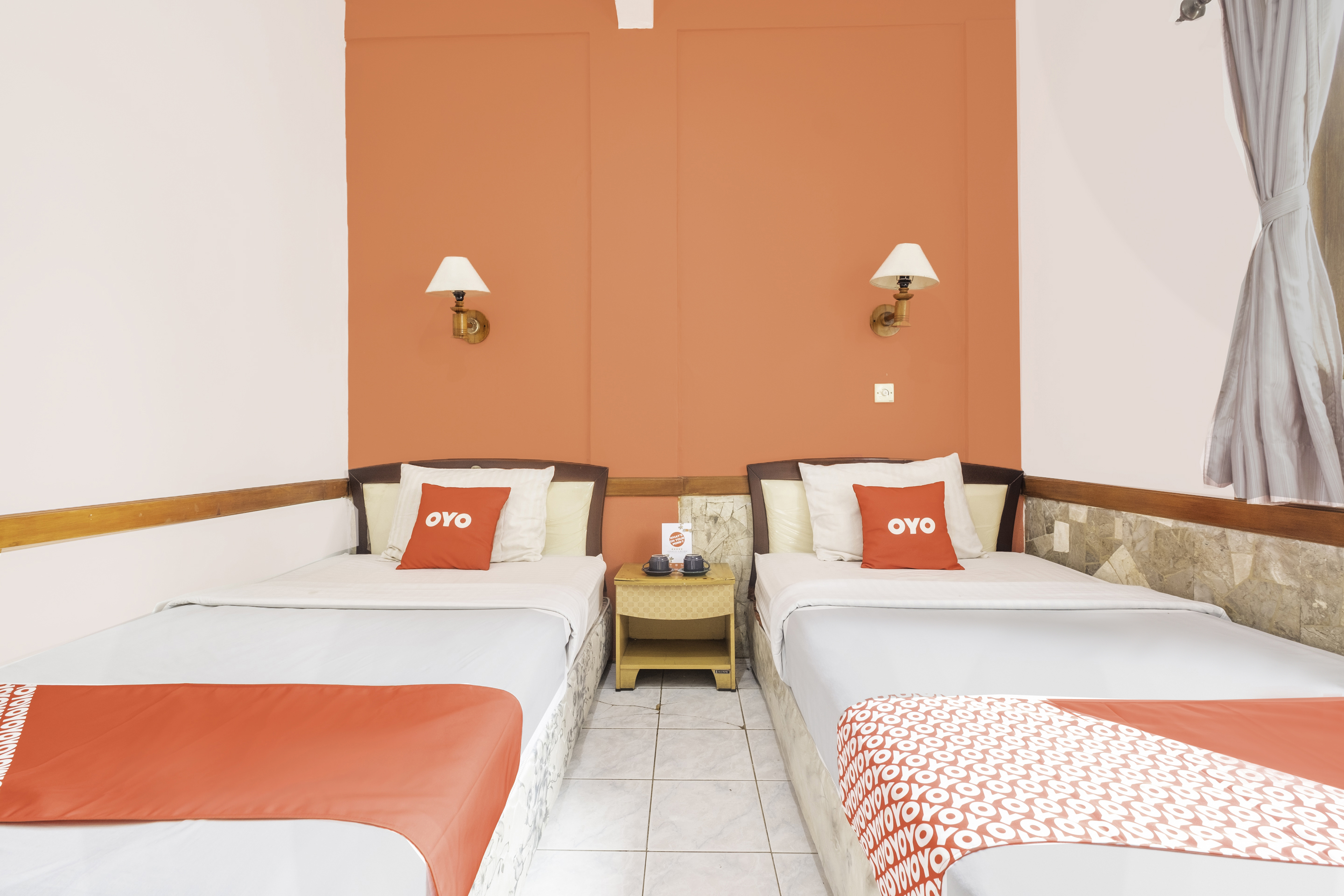 OYO 1945 Hotel Bali Near RS Muhammadiyah 10/53