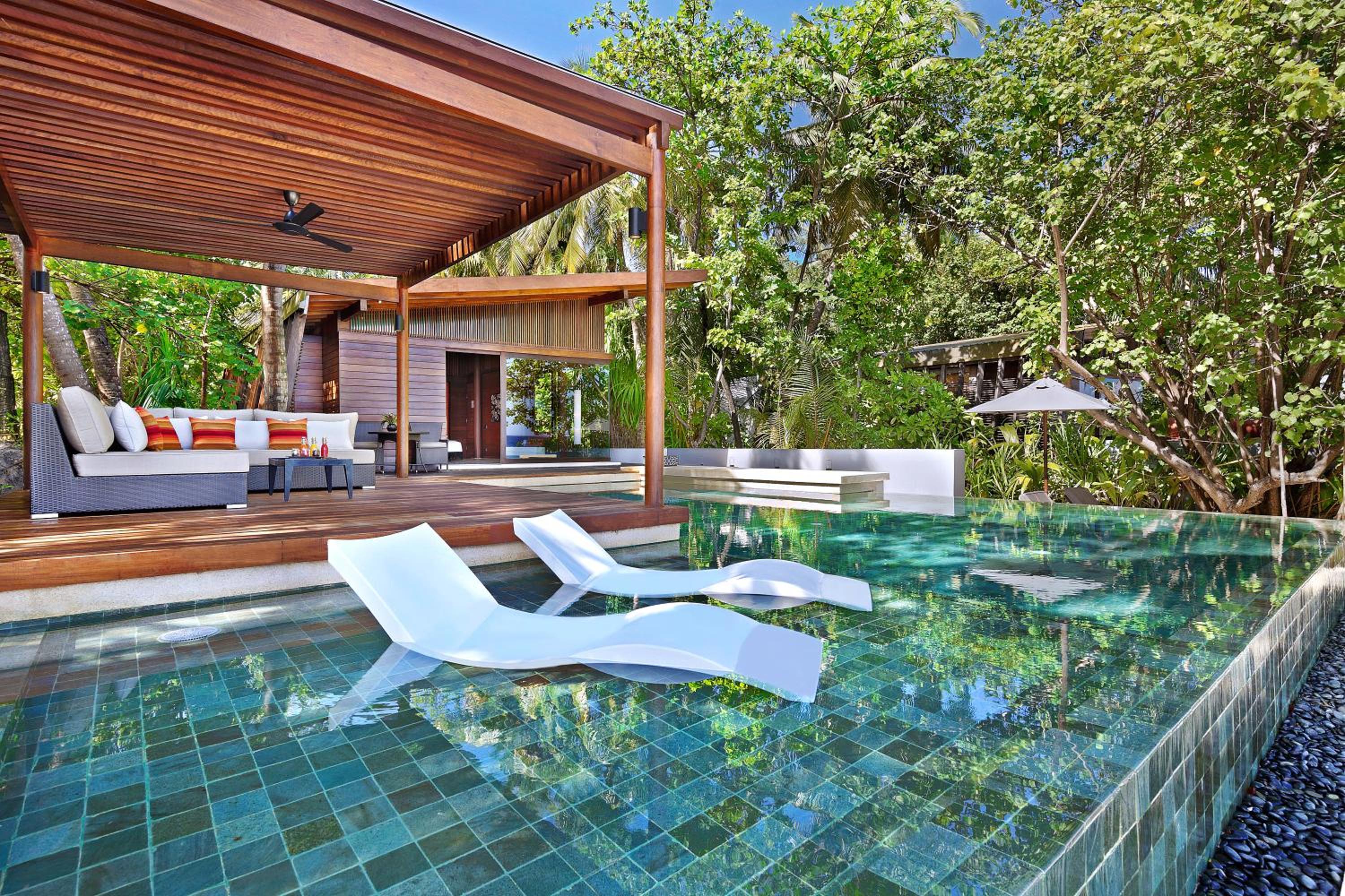 2 Bedrooms, Pool, Villa