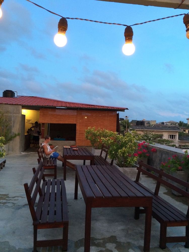 Colombo Beach Hostel 22/26