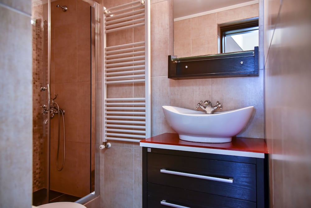 Iraklis Apartments 50/50