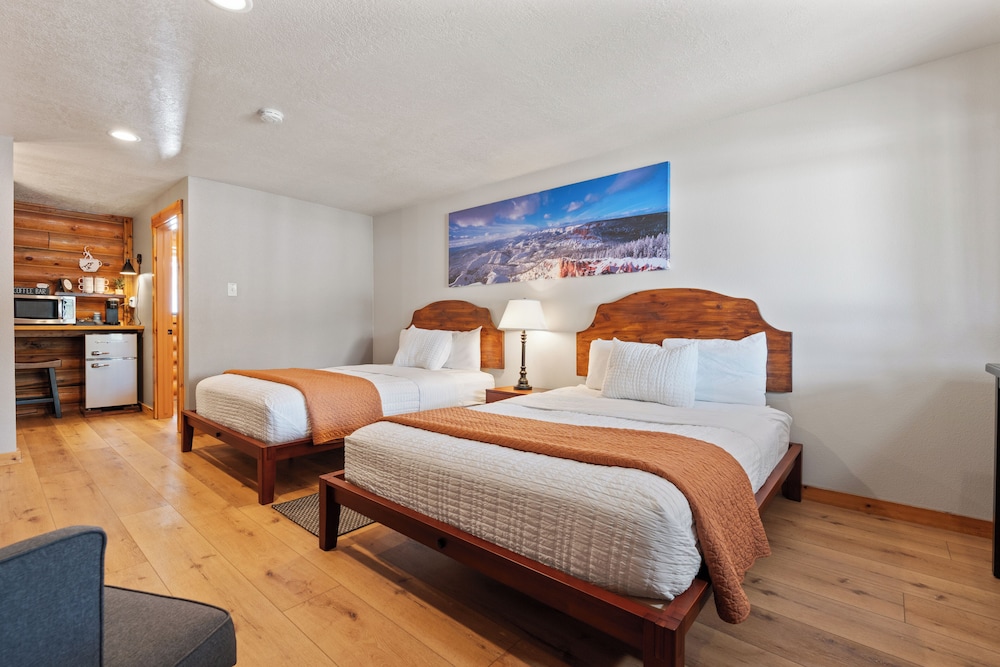 Duck Creek Village Inn 13/50