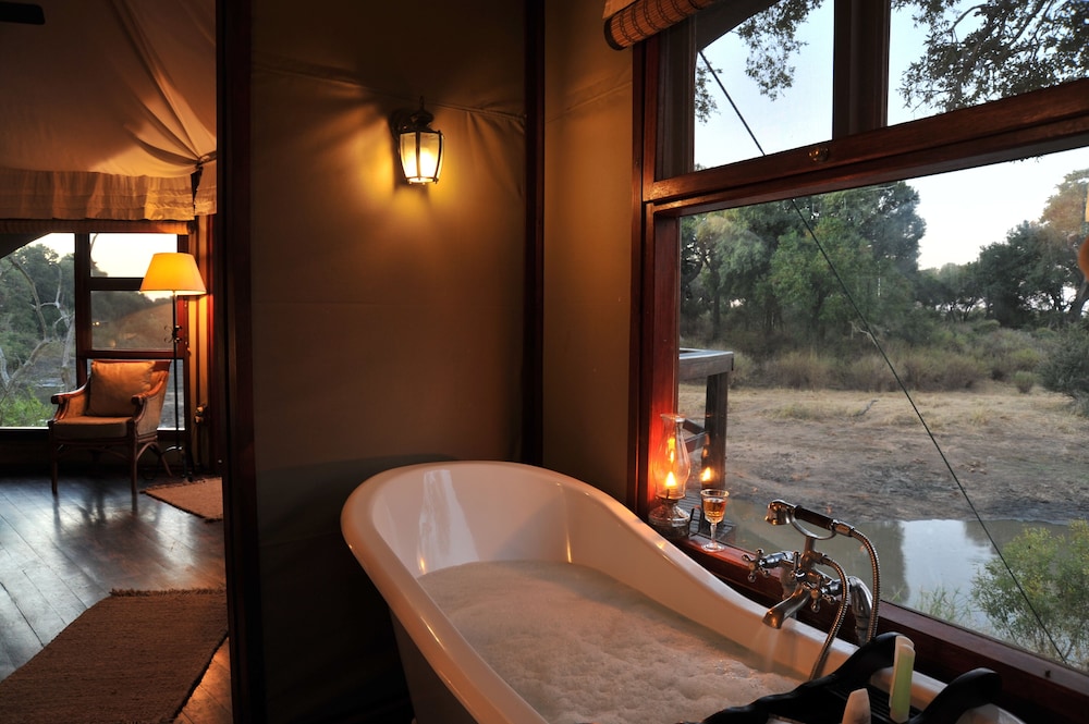 Hamilton Tented Camp 23/56