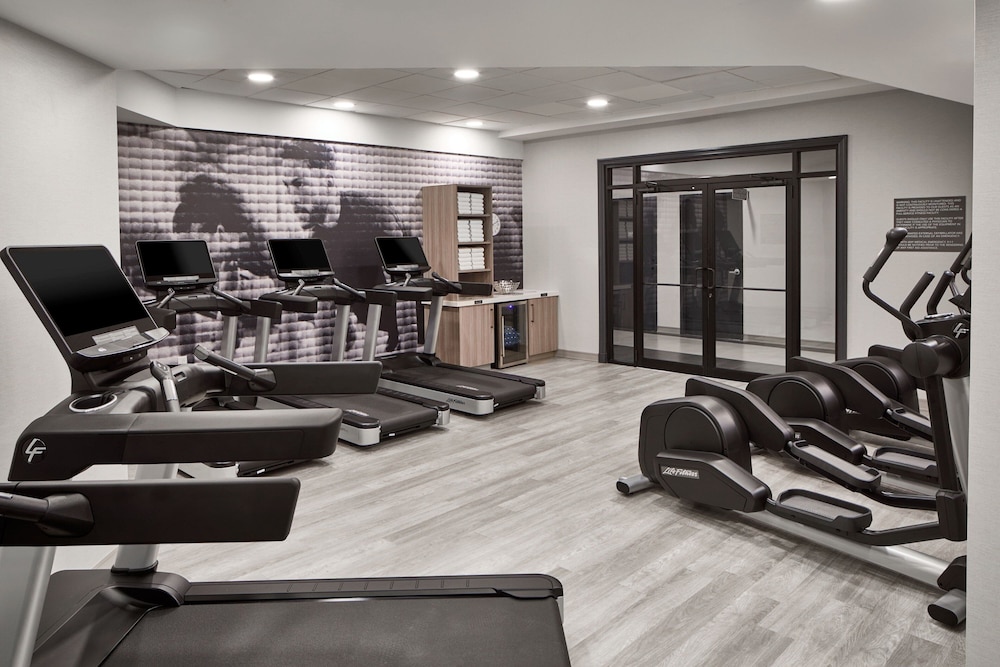 Delta Hotels by Marriott Toledo 19/50