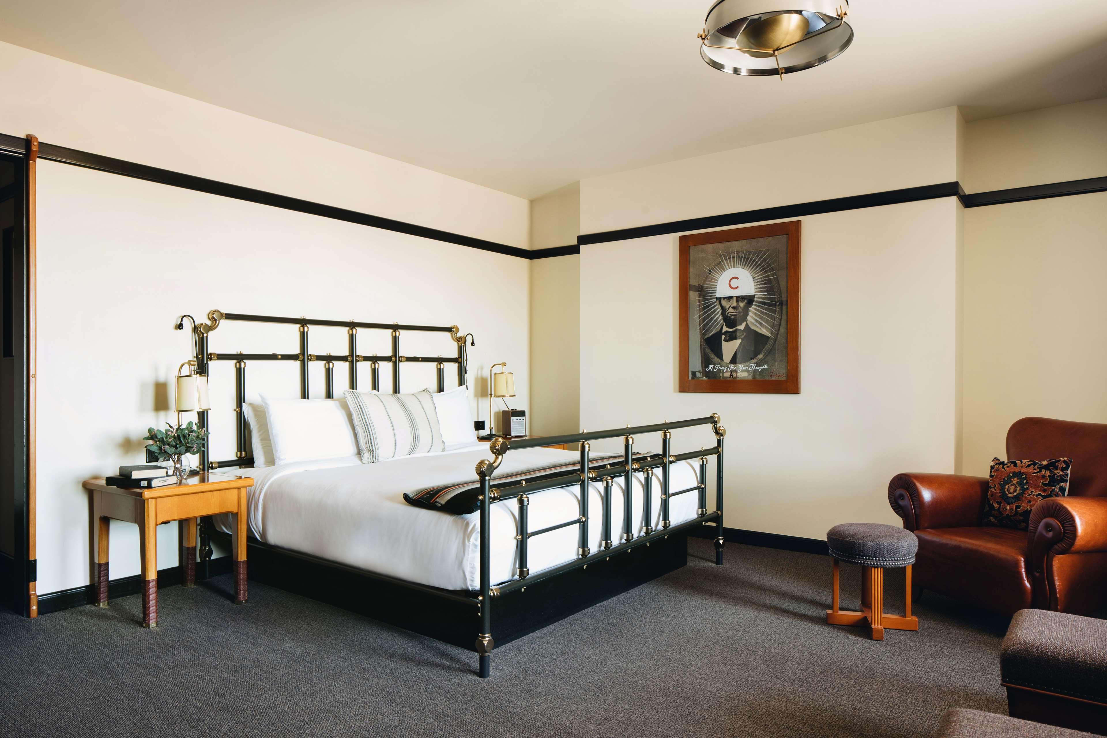 Millennium, Junior Suite, King Bed, Park View