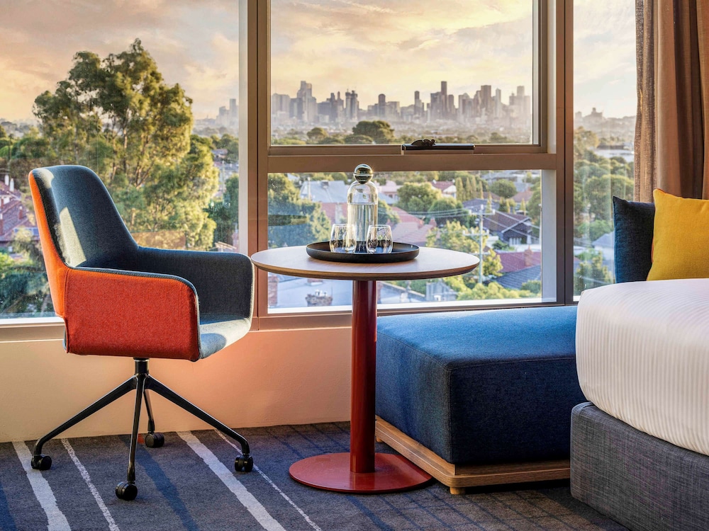 Novotel Melbourne Preston 81/94