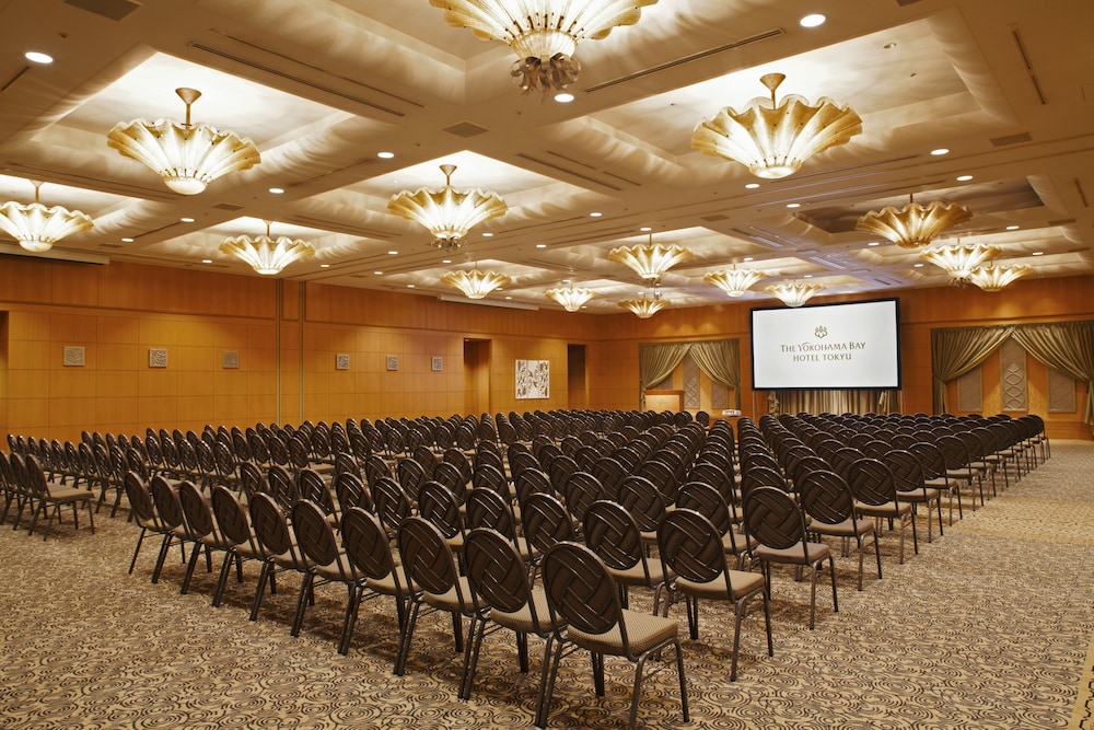The Yokohama Bay Hotel Tokyu 37/48