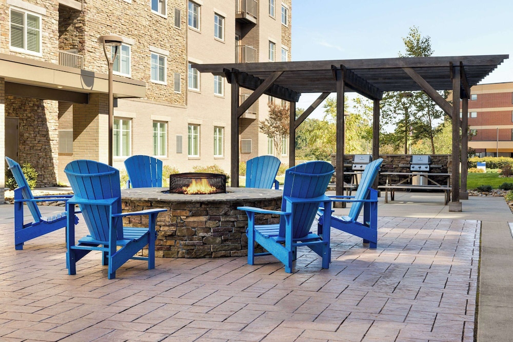WaterWalk Extended Stay by Wyndham Raleigh - RTP 53/61