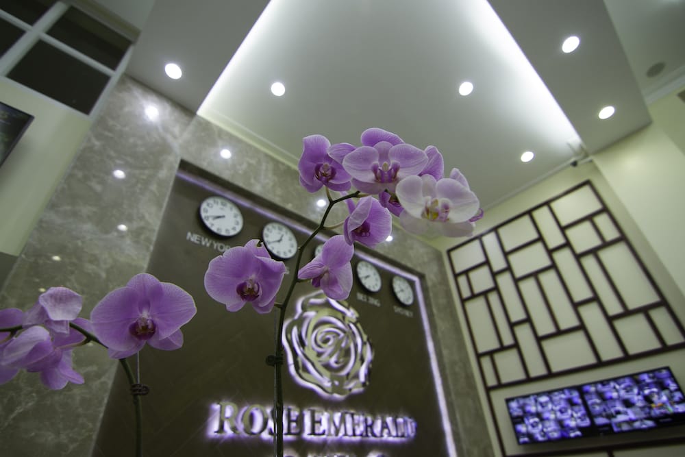 Rose Emerald Hotel 45/63