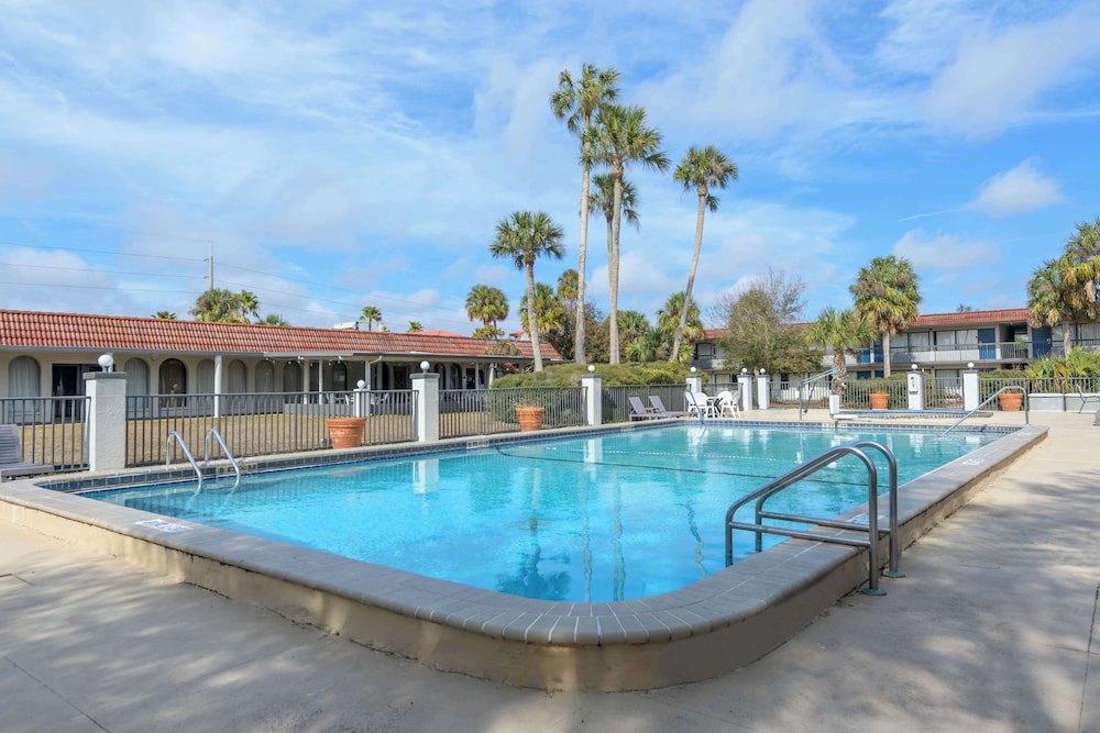 Motel6 Spring Hill, FL - Weeki Wachee 53/64