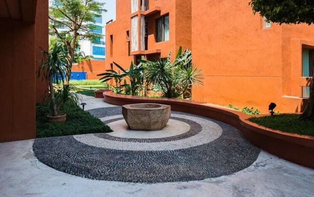 Away Las Tortugas Beachfront 35/50
