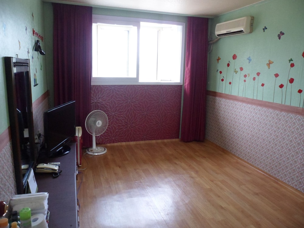 Gyerim Sanjang Motel 30/46