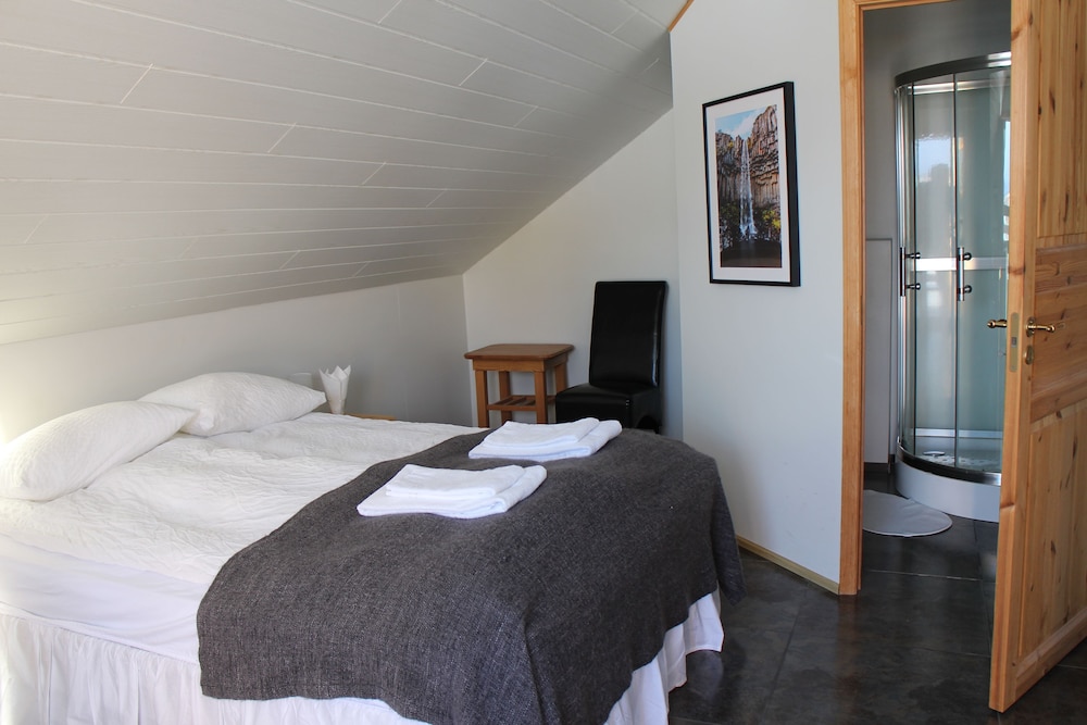 Hotel A 7/50
