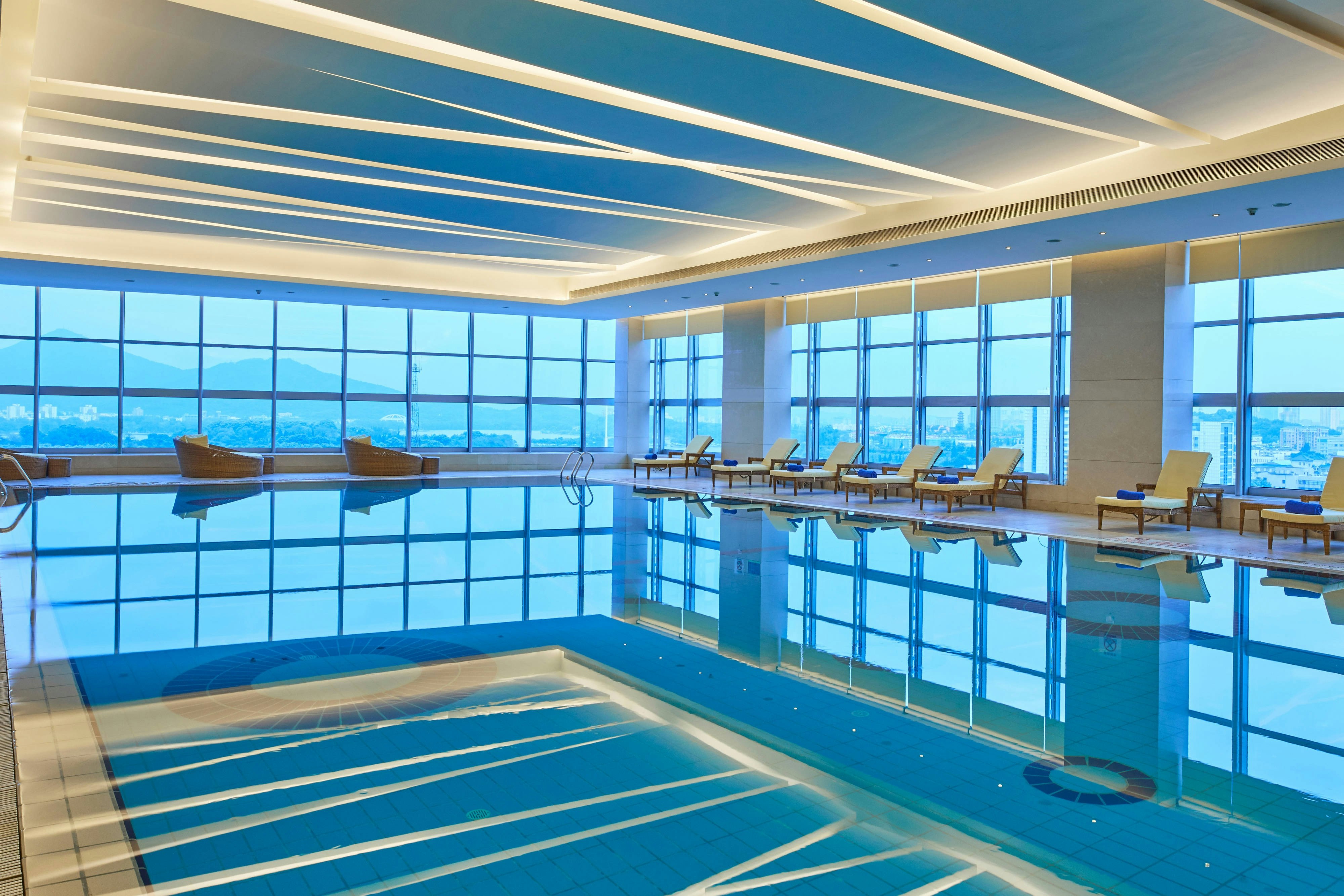The Westin Nanjing Xuanwu Lake 4/18