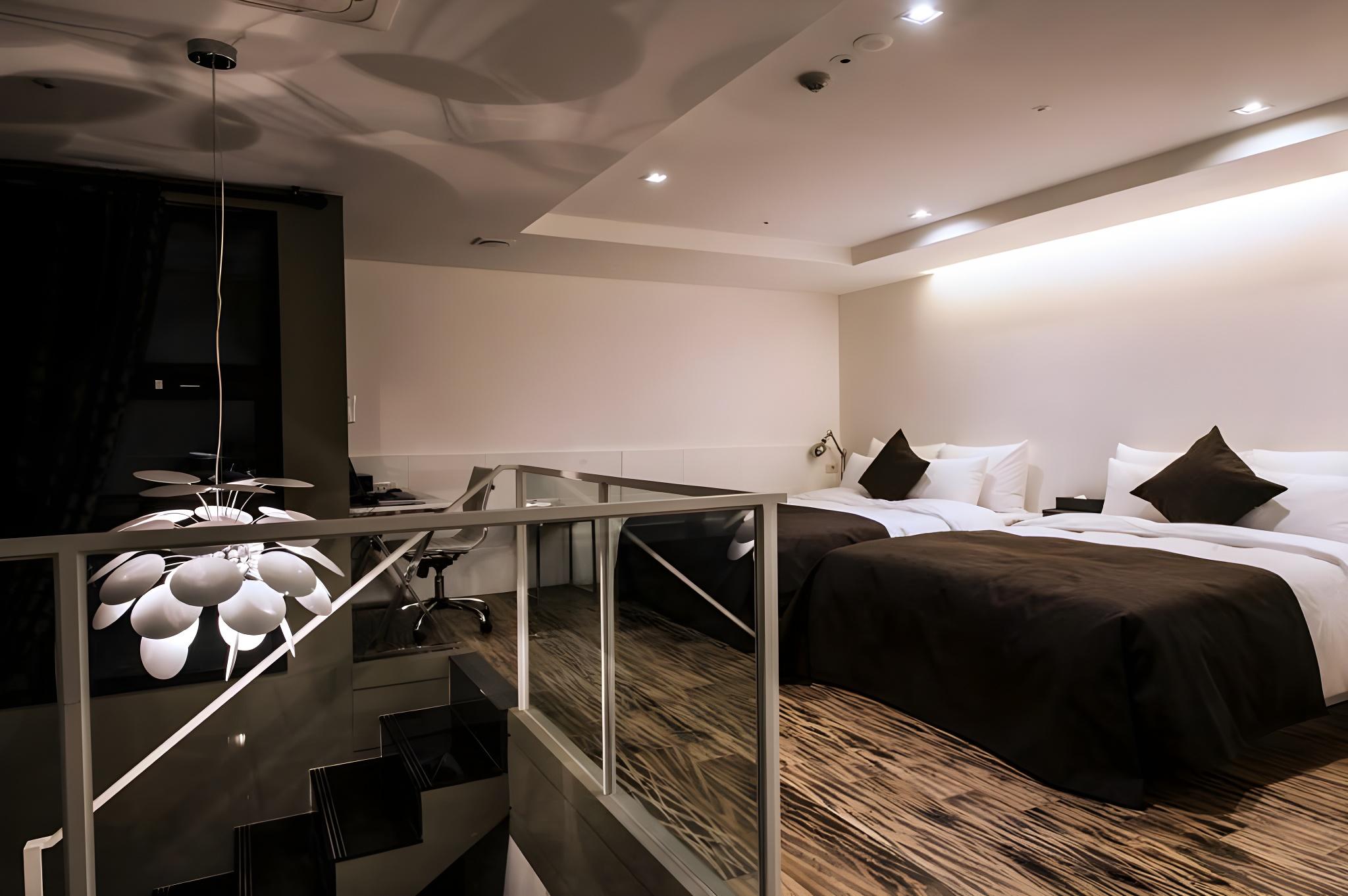 Duplex, Basement, Suite