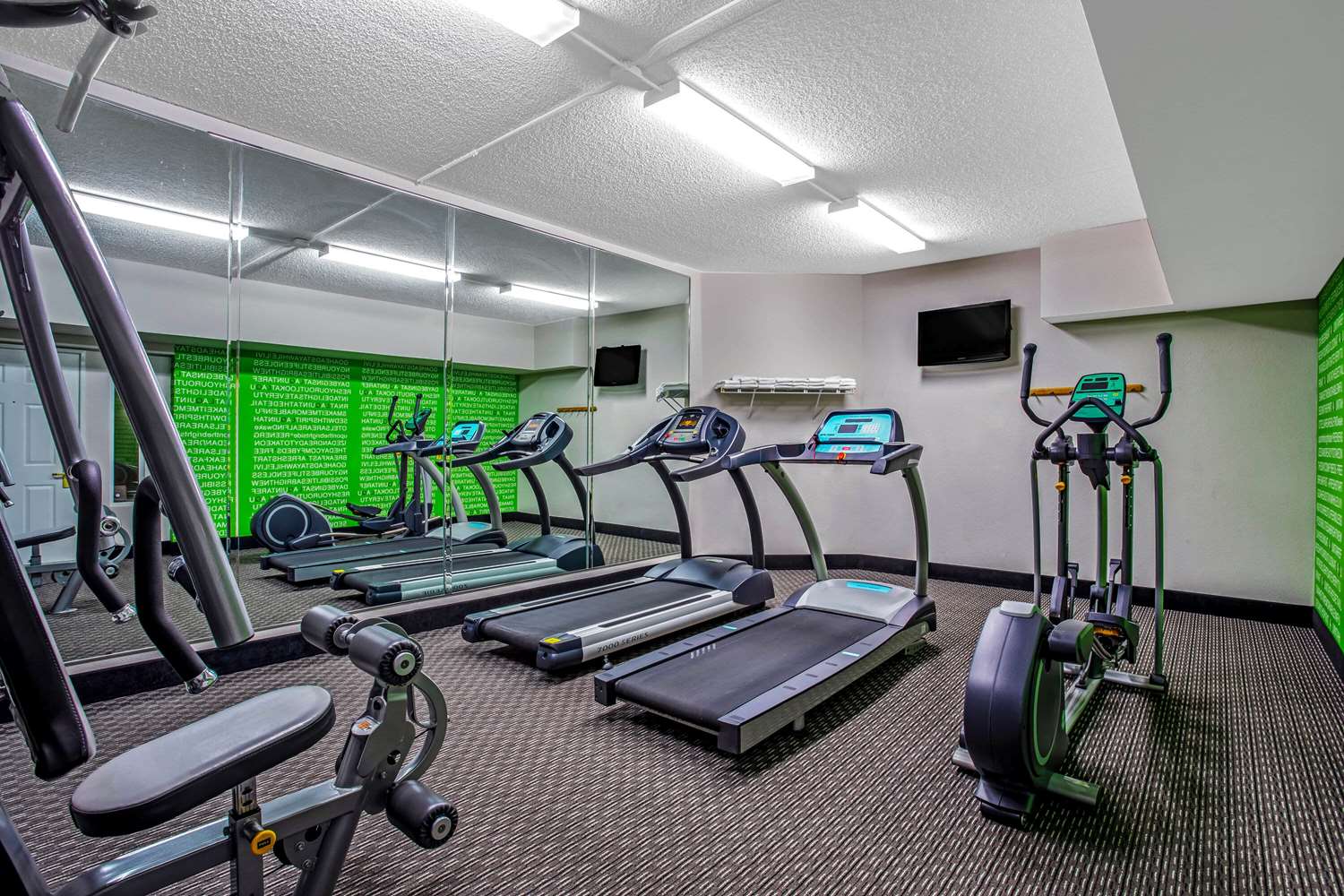 La Quinta Inn And Suites By Wyndham Tucson Airport 21/47