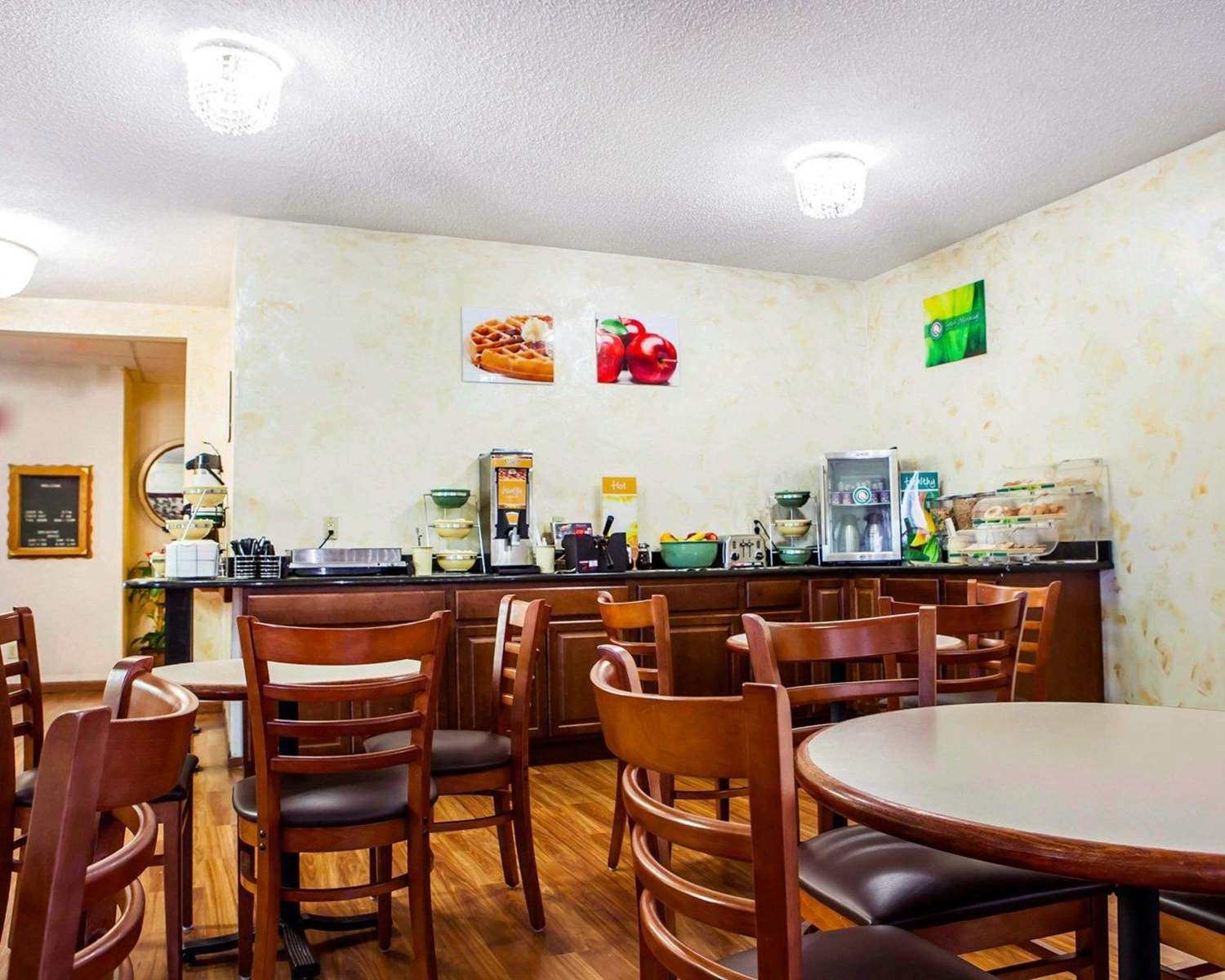 Quality Inn & Suites Champaign North - Urbana 19/23