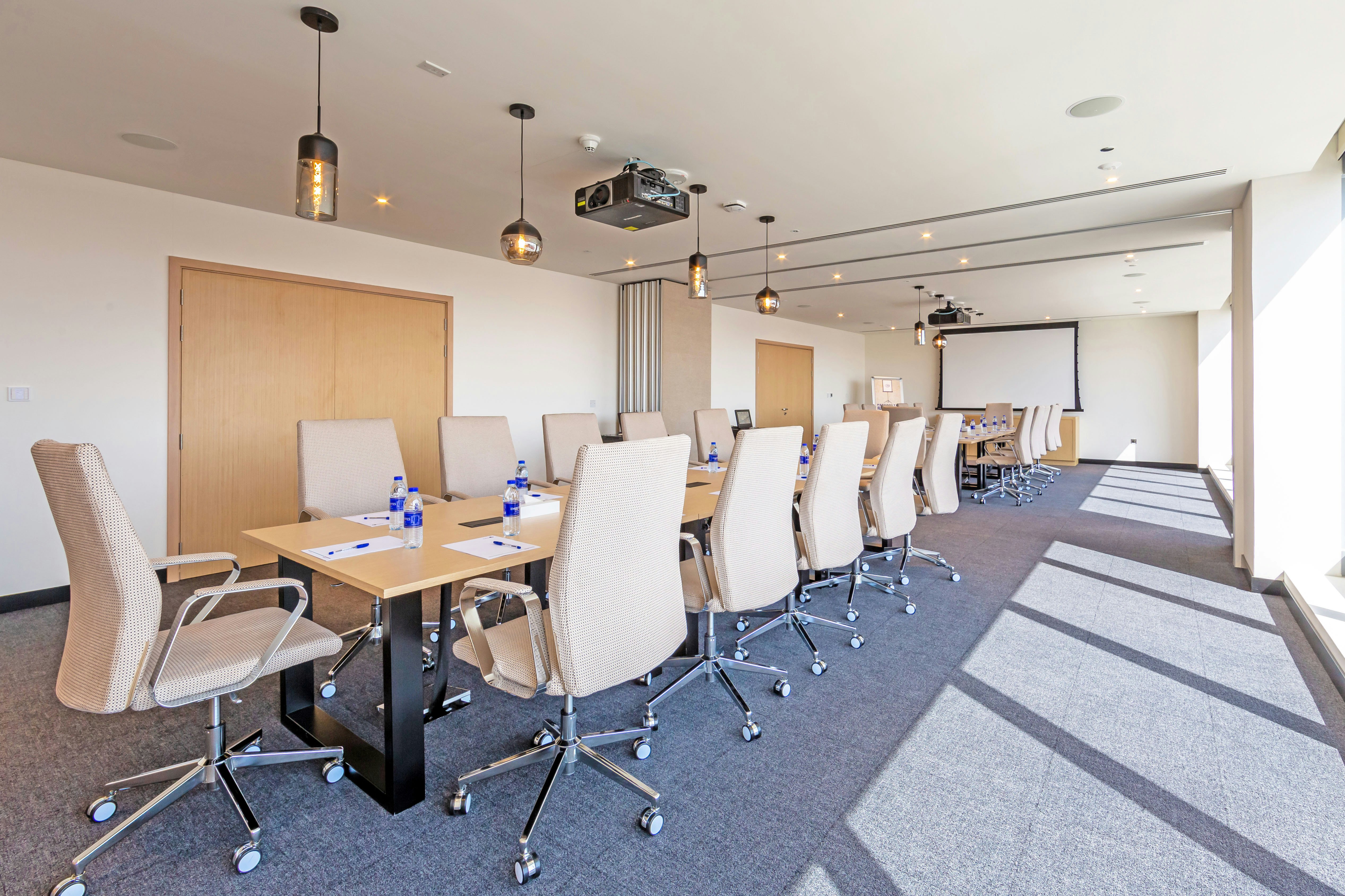 Premier Inn Dubai Dragon Mart 30/32