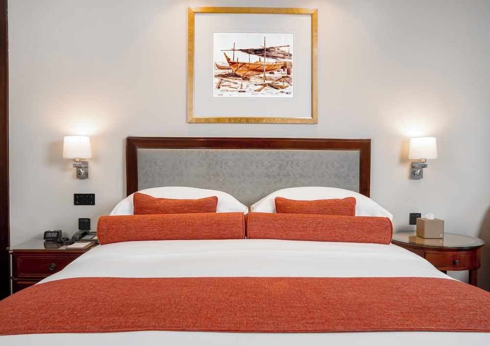 EXECUTIVE, STUDIO, SUITE, KING BED
