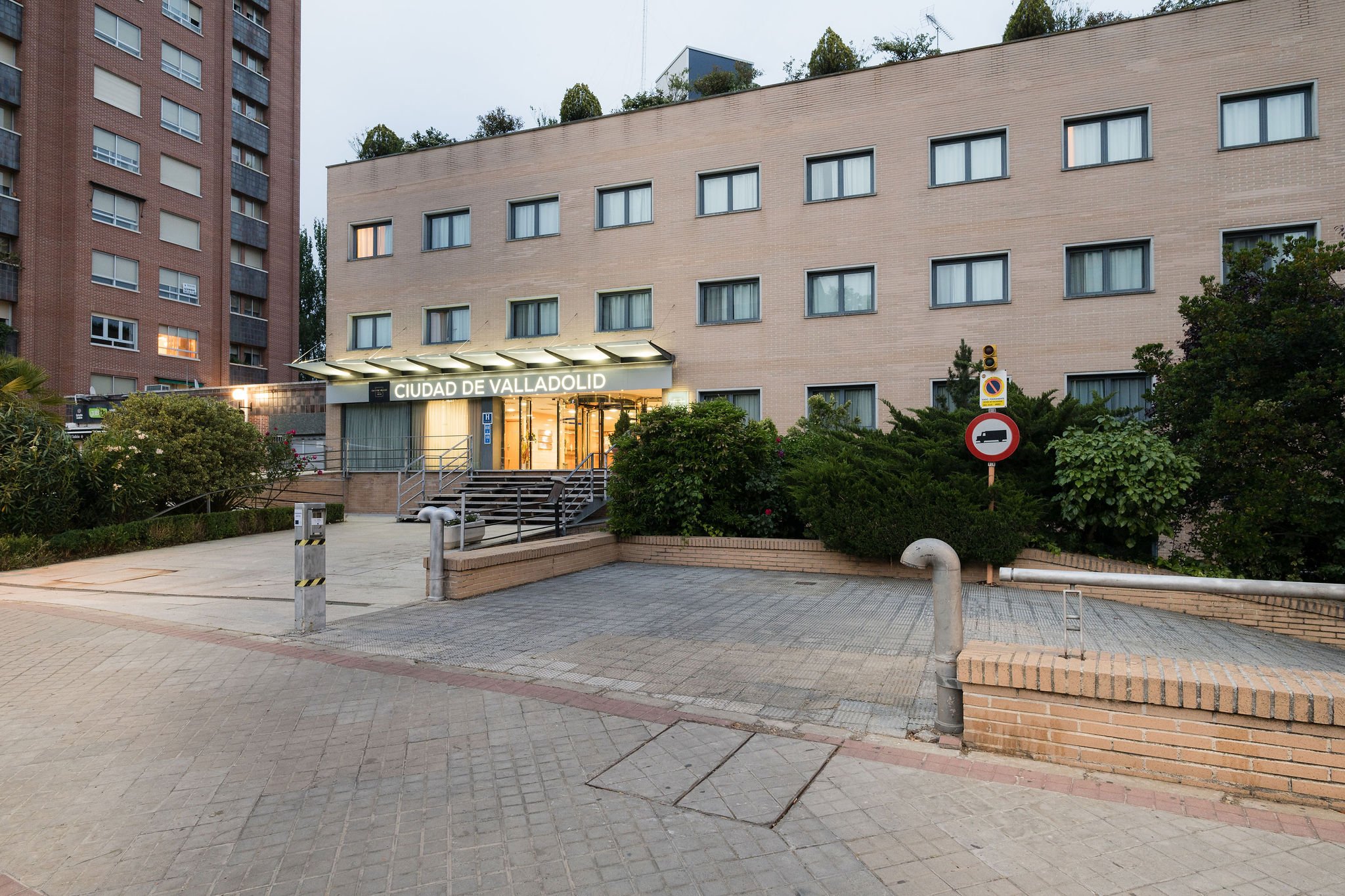 Hotel Ciudad de Valladolid 33/39