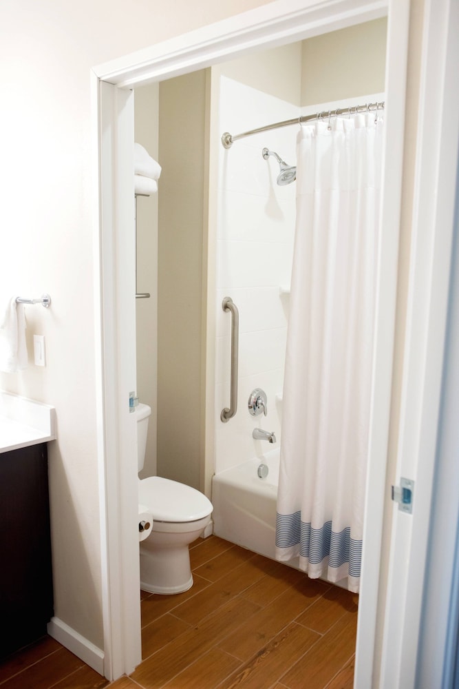 Towneplace Suites Ames 8/66