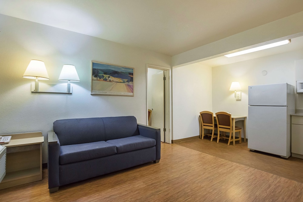 Motel6 Rochester, MN 38/57