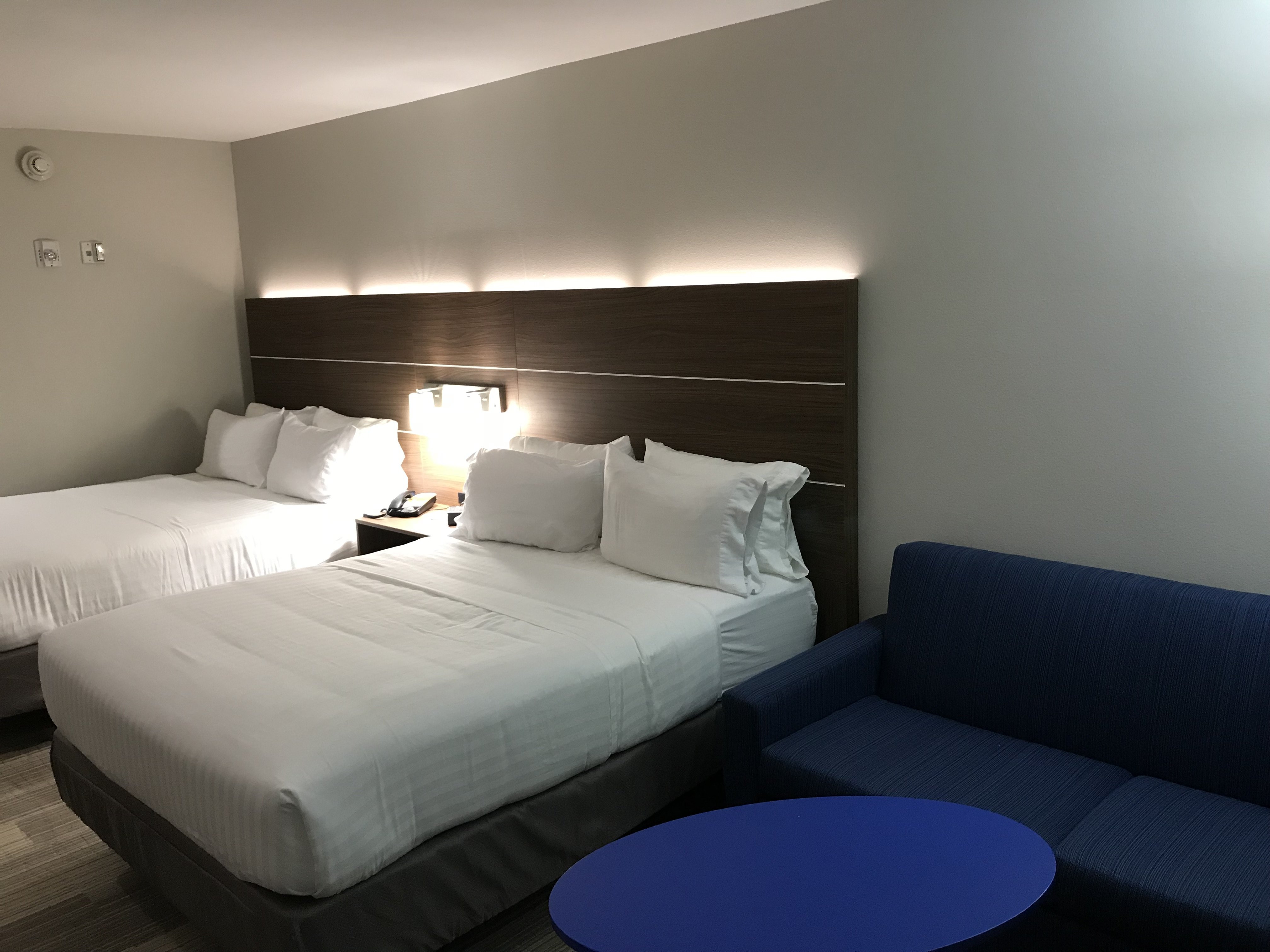 HOLIDAY INN EXPRESS PINEVILLE-ALEXANDRIA AREA 21/49