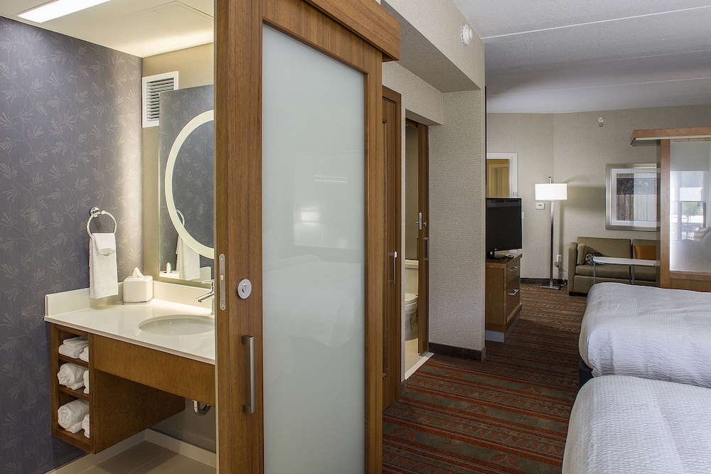 Springhill Suites Deadwood 12/34