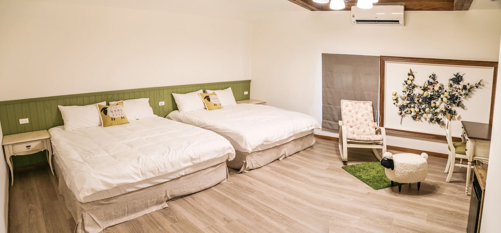 Candyfloss B&B 6/22