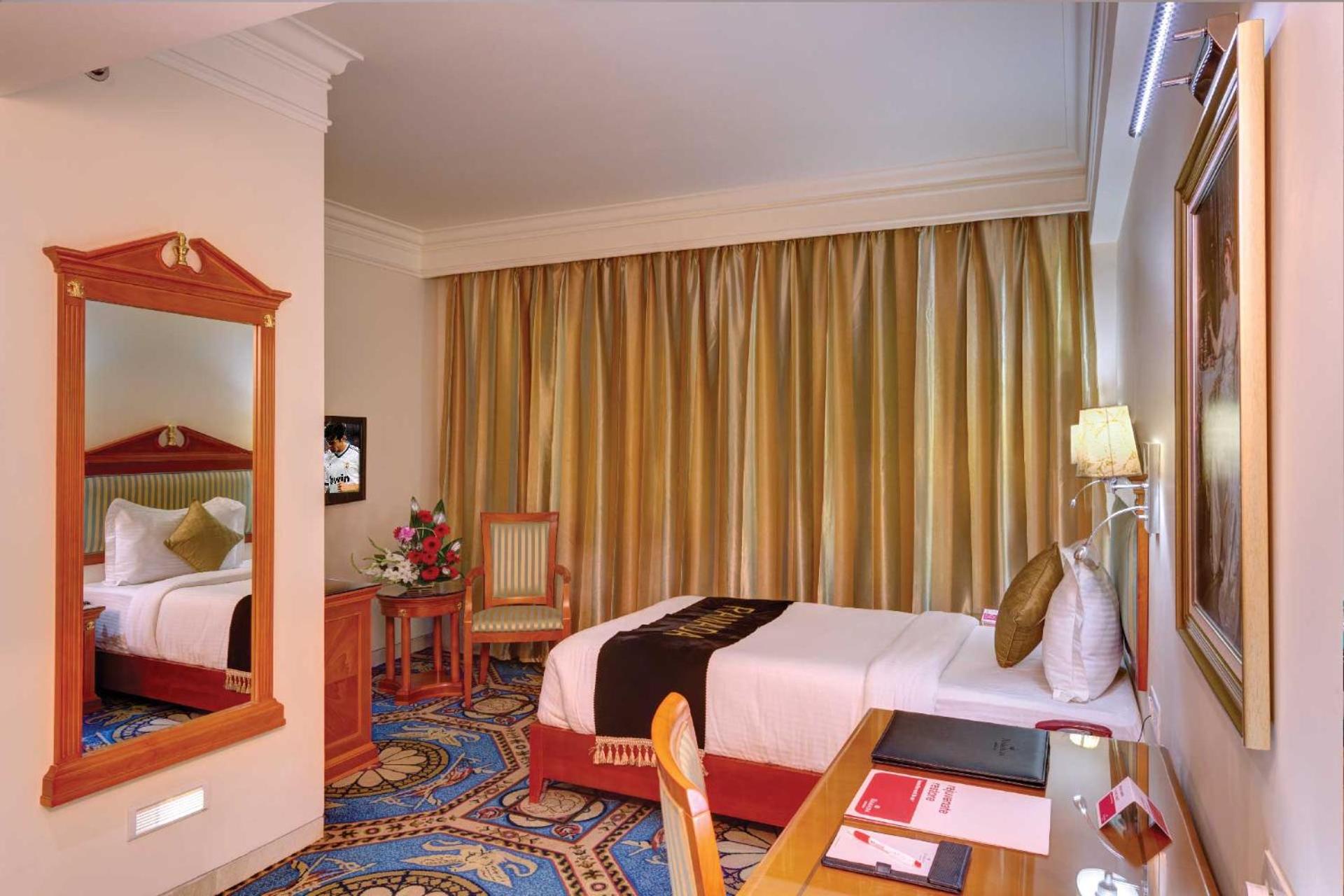 غرفة قياسية بسرير مزدوج، Ramada by Wyndham Amritsar 2/4