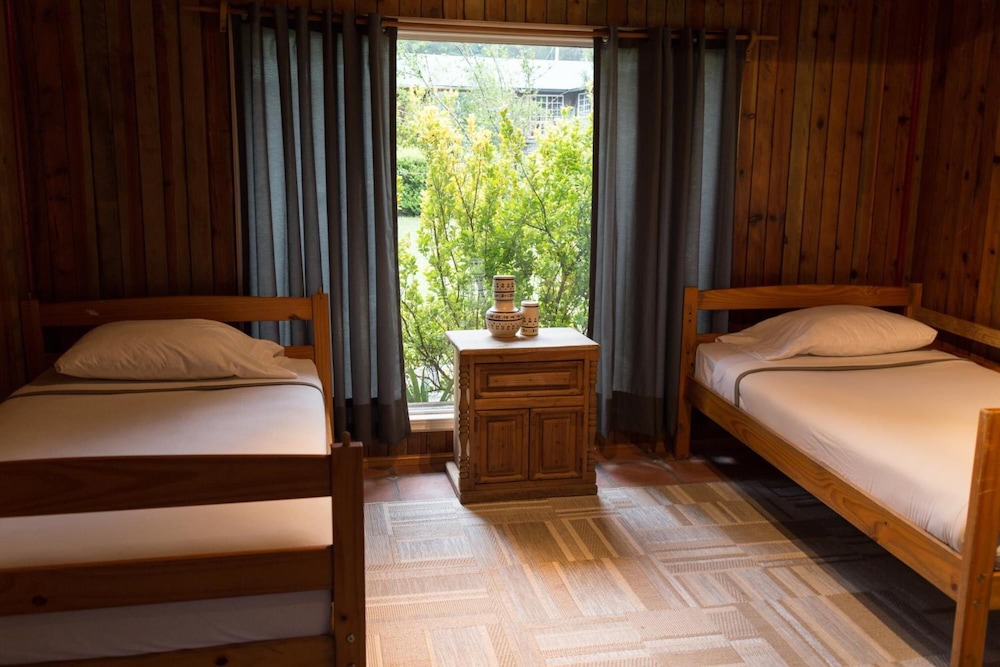 Hotel Rancho Viejo 6/48
