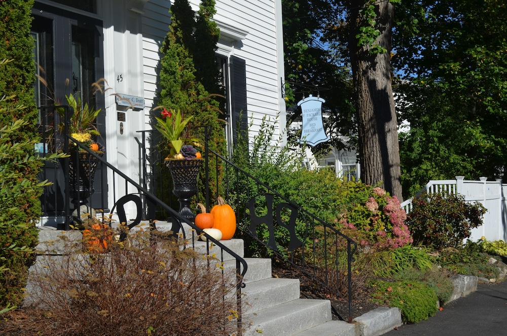 Benjamin F Packard House Bed and Breakfast 39/47