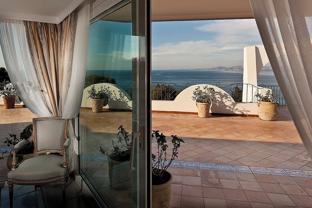 Excelsior Belvedere Hotel & Spa 24/50
