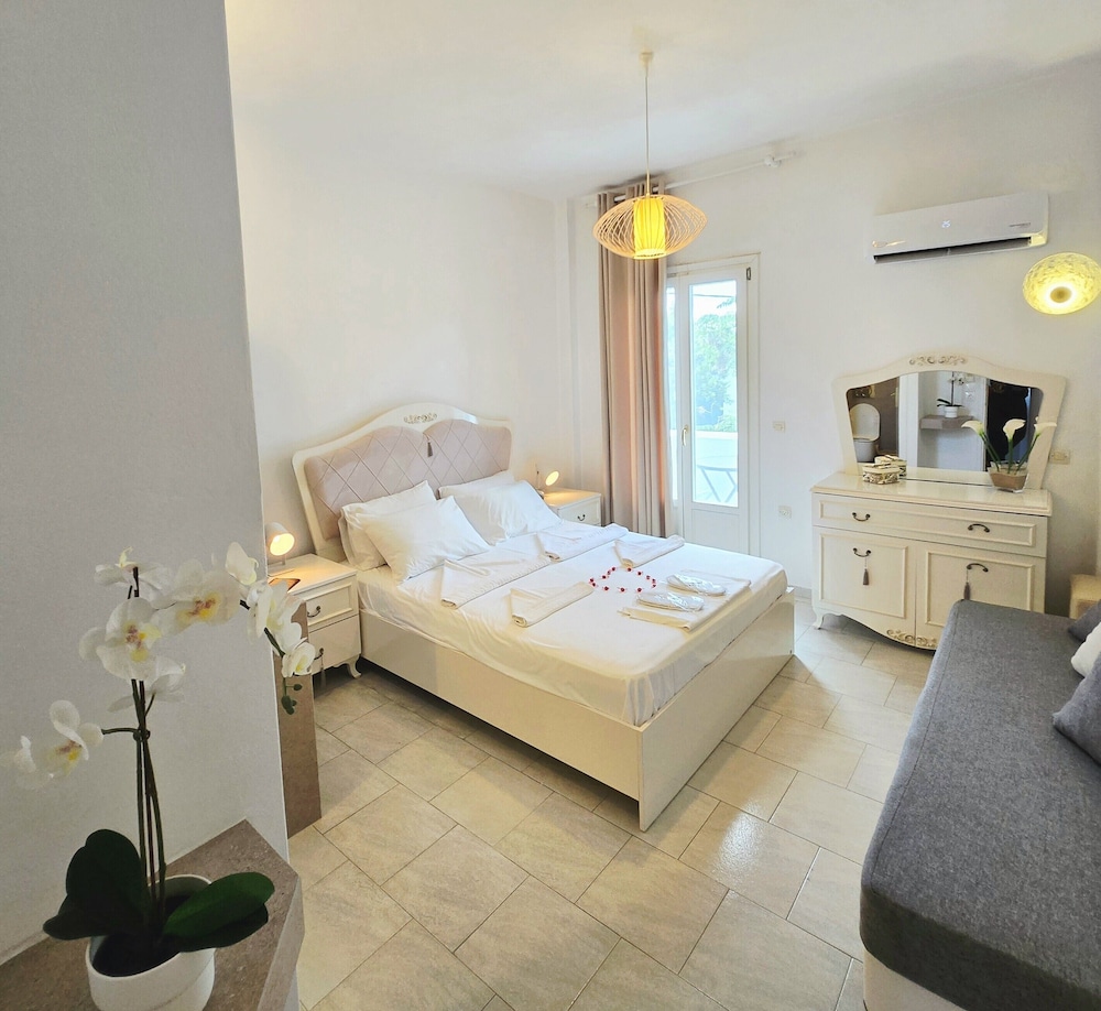 شقة بستة أسرّة بغرفتي نوم، Afrodite Hotel 9/10