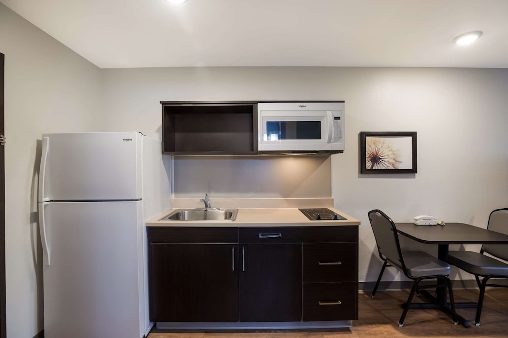 WoodSpring Suites Orlando North - Maitland 32/40