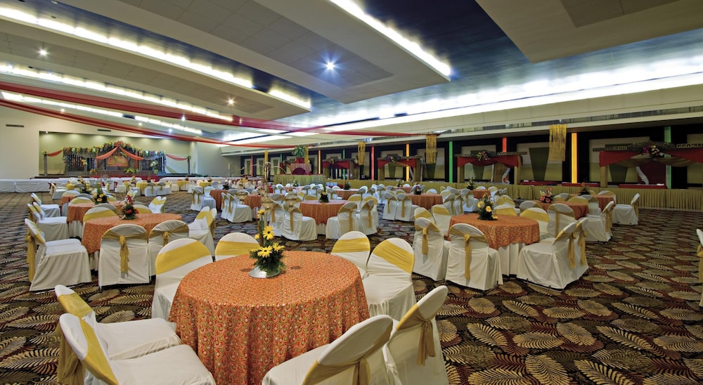 The Cabbana Resort And Spa 43/59