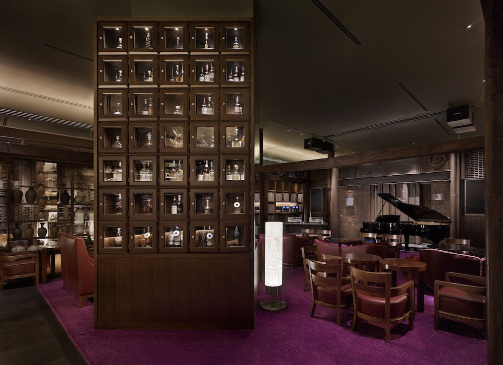 PARK HYATT SEOUL 65/76