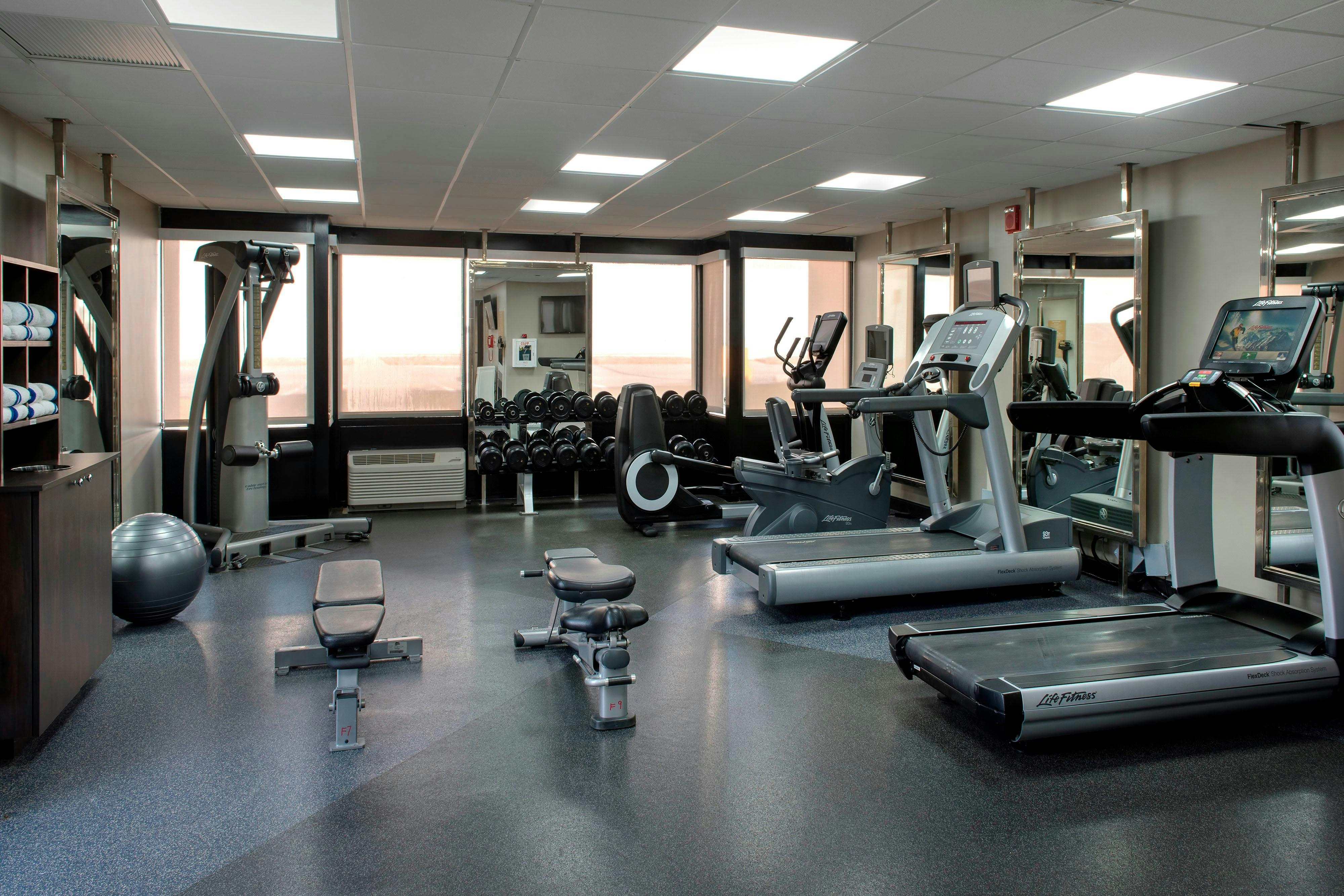 Four Points by Sheraton Philadelphia Northeast 5/15