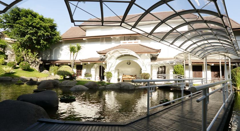 Hotel Merdeka Kediri 10/20