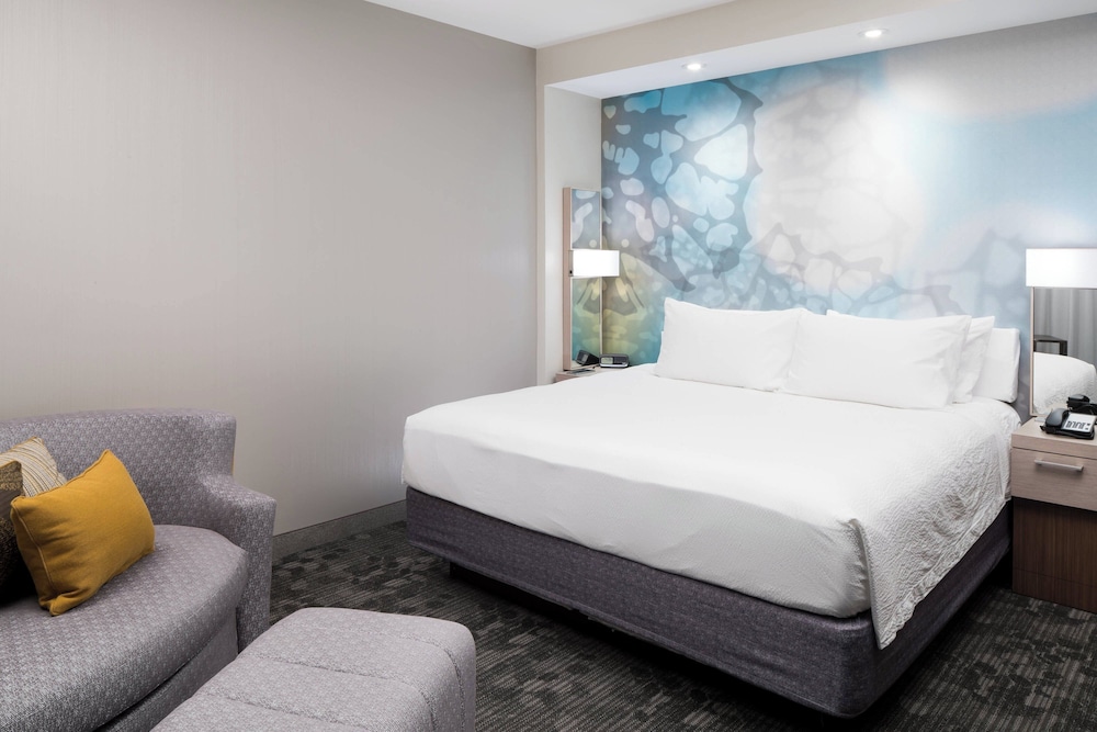 ROOM, MULTIPLE BEDS, BALCONY, ACCESSIBLE