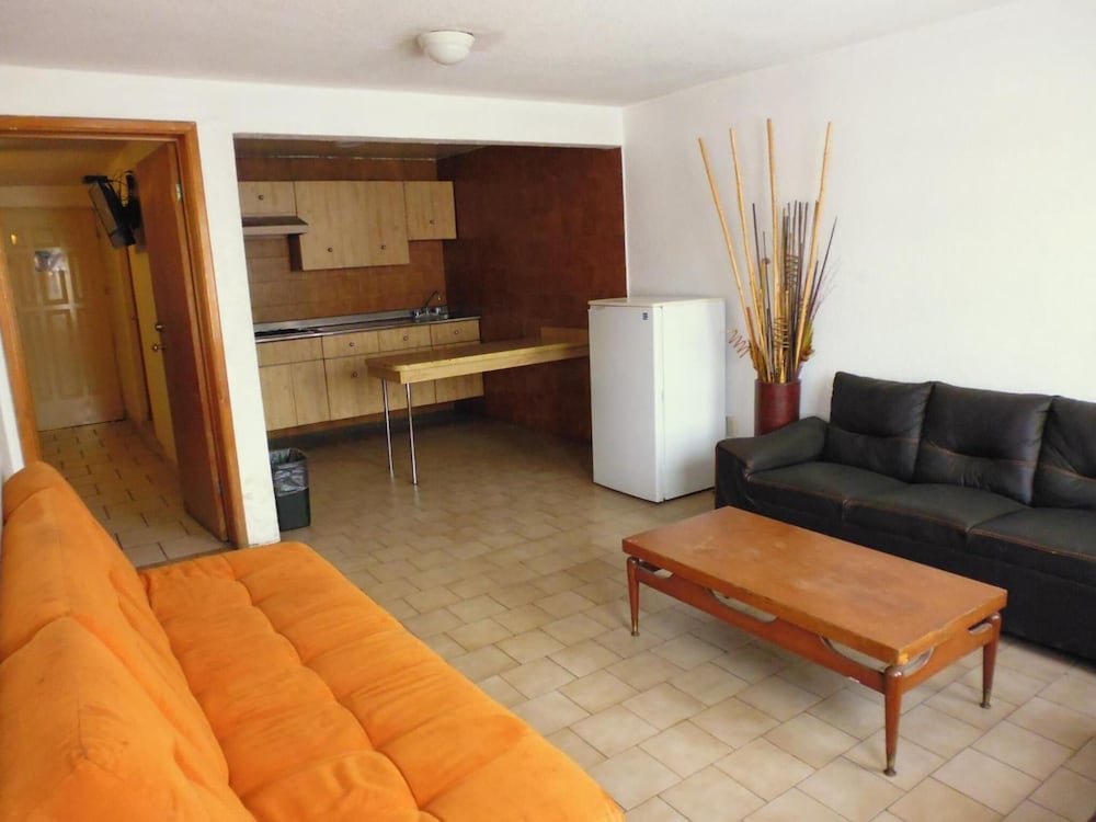 San Luis Hotel 28/32