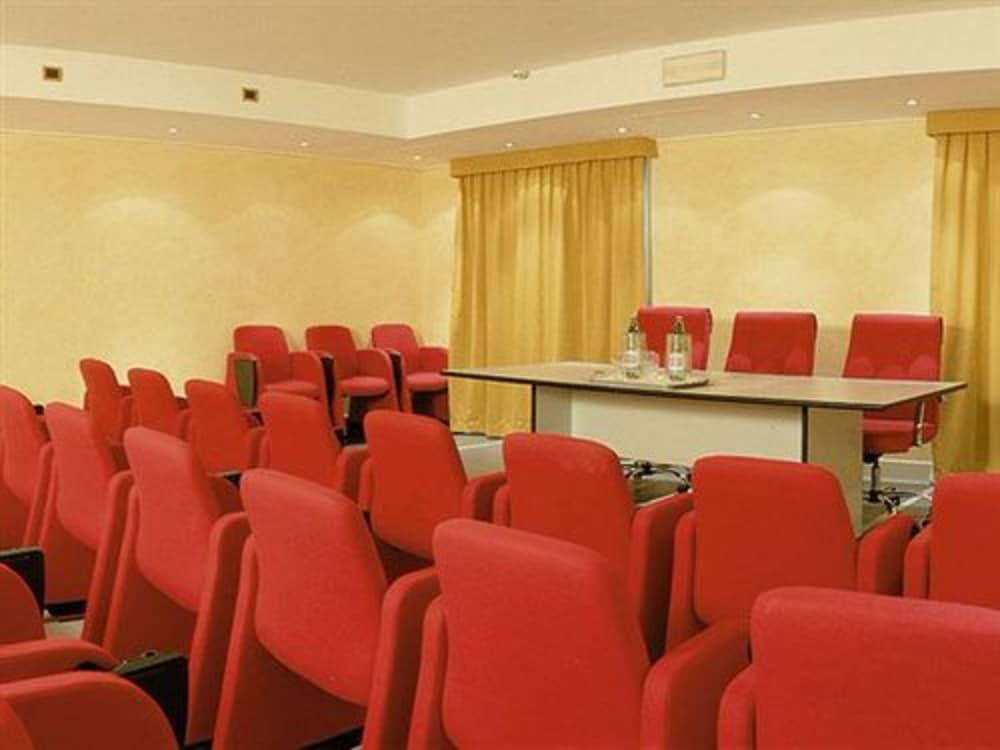 Vip's Motel Luxury Accommodation & Spa 57/72