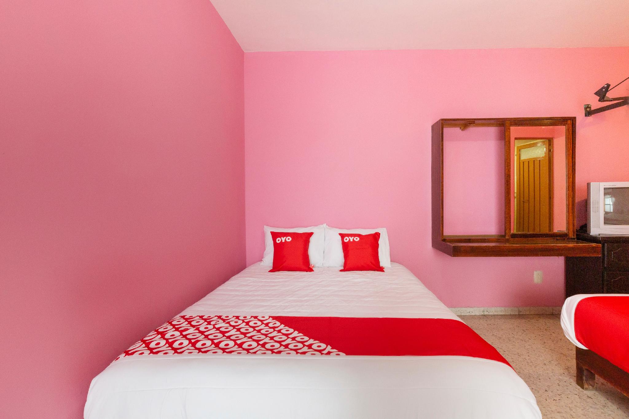 غرفة قياسية بسريرين، OYO Hotel Emperador, Oaxaca 2/4